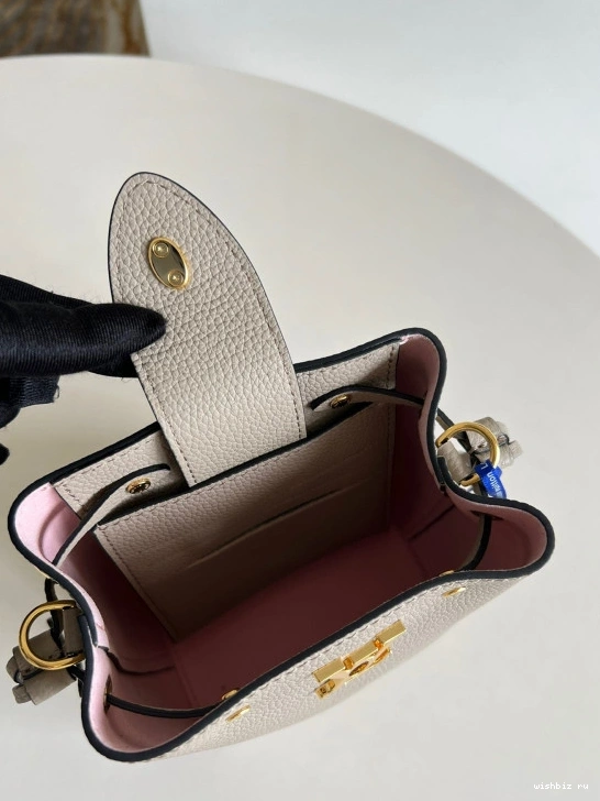 WIS BUCKET VUITTON LOUIS NANO LOCKME 0716